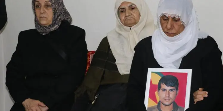 PKK’liler için kurulan taziye ve verilen mevlide kitlesel ziyaret