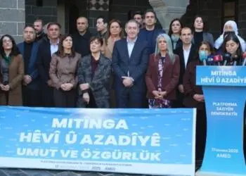 Amed’de miting deklarasyonu: Hukukun anahtarı ‘umut ilkesi’nin uygulanmasındadır