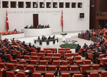 AKP süreç raporunu Meclis’e sundu
