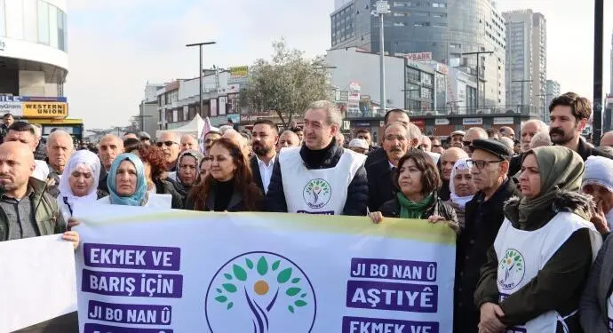 Esenyurt’taki yürüyüşte konuşan Bakırhan: Bütçe emekçilerin, kadınların, gençlerin olsun