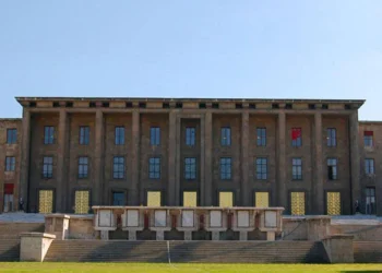 Meclis’teki çocuk istismarına ilişkin bir personel tutuklandı