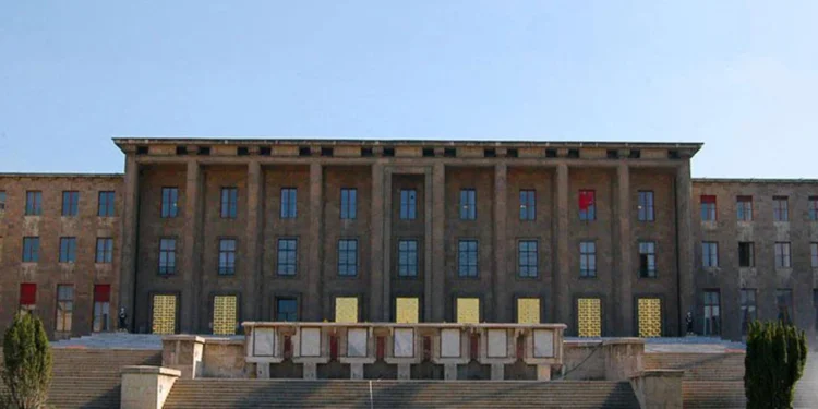 Meclis’teki çocuk istismarına ilişkin bir personel tutuklandı