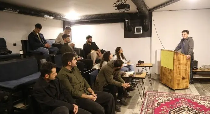 Öğrencilerden Eskişehir’deki Kürtçe kursu engeline tepki