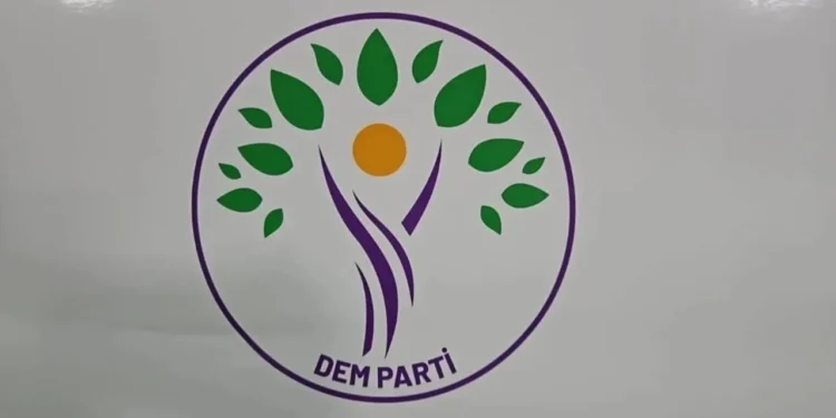 DEM Parti: İmralı tutanakları bağlamından koparıldı, tutanakların tamamı açıklansın