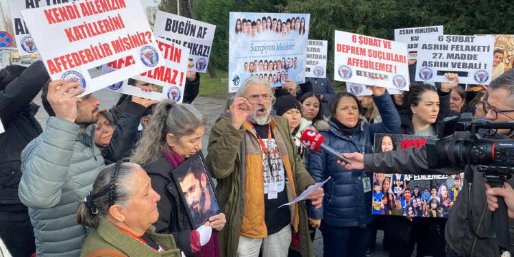 Depremde yakınlarını kaybedenlerden Meclis önünde 11. Yargı Paketi’ne tepki