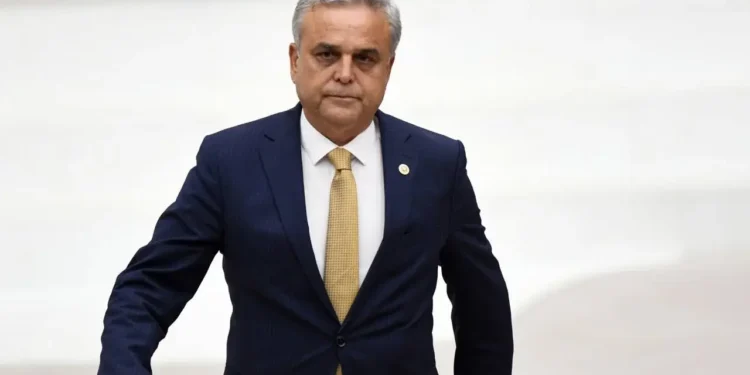 Mersin Milletvekili Hasan Ufuk Çakır, CHP’den istifa etti