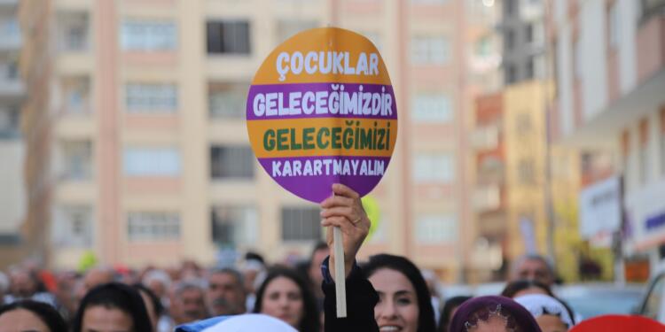 Mêrdîn’de uyuşturucuya karşı harekete geçtiler: Şiyar be!