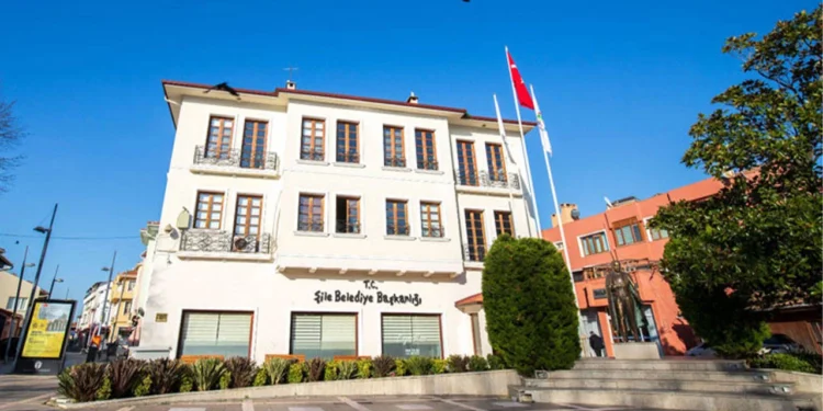 Şile Belediyesi’ne operasyon: 23 kişi hakkında gözaltı kararı