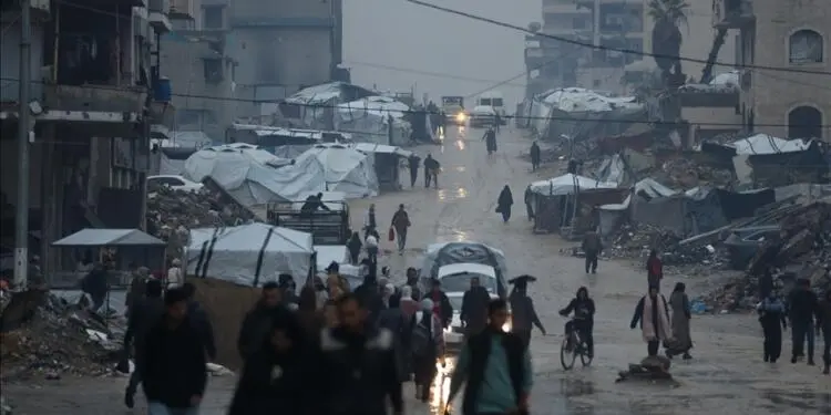 Gazze’de 17 kişi soğuktan yaşamını yitirdi