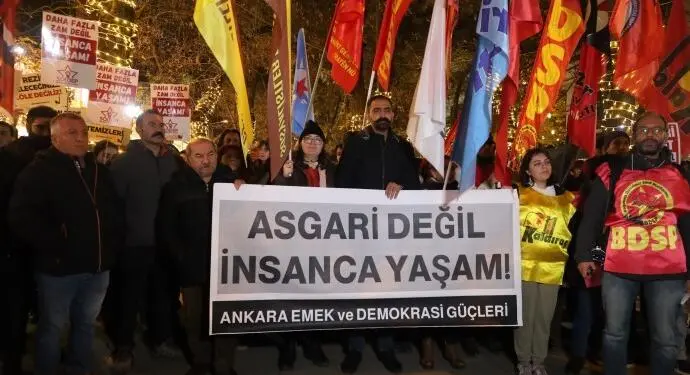 Ankara’da asgari ücret protestosu: 28 bin 75 TL sefalet ücretidir