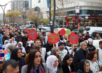 Wan’da uyuşturucuya karşı yürüyüş: Şiyar Be Platformu kuruluşunu deklare etti