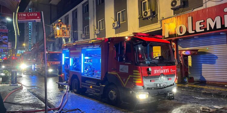 Wan’da otel yangını kontrol altına alındı