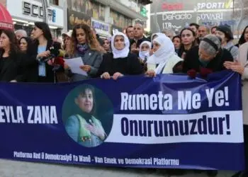 Wan’da Leyla Zana’ya yönelik ırkçı saldırıya tepki