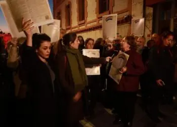 İHD İnsan Hakları Haftası kapanış eylemini polis ablukasında yaptı
