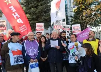 Asgari Ücret İnisiyatifi’nden bakanlık önünde açıklama