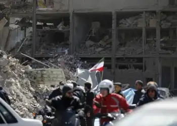 ABD ve İsrail’in İran’a yönelik saldırılarında, başkent Tahran’ın merkezindeki sembolik noktalardan biri olan Firdevsi Meydanı ve çevresi ağır hasar gördü. Firdevsi Meydanı yakınlarında Diplomatik Polis karakolu olarak belirtilen noktada da hasar oluştu. Meydan ve çevresindeki enkaz yığınları görüntülendi. ( Fatemeh Bahrami - Anadolu Ajansı )