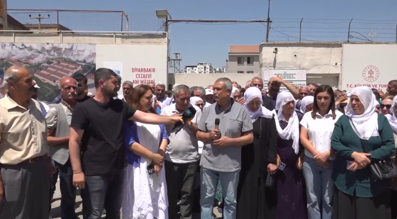 14 Temmuz yıl dönümünde cezaevi önünde açıklama